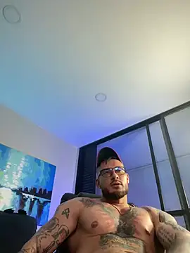 Snapshot of DimitriSullivan_ chatting on 01-12-25, 04:21 DimitriSullivan online show from 01-12-25, 04:21