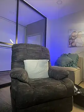 Snapshot of DimitriSullivan_ chatting on 03-02-25, 03:24 DimitriSullivan online show from 03-02-25, 03:24