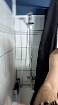 Snapshot of DaWoD030 chatting on 12-17-24, 09:05 DaWoD030 online show from 12-17-24, 09:05