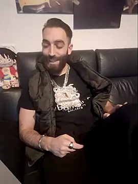 Snapshot of DaWoD030 chatting on 01-09-25, 08:33 DaWoD030 online show from 01-09-25, 08:33