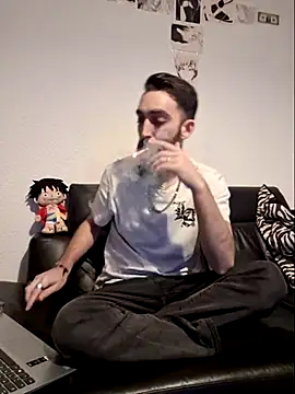 Snapshot of DaWoD030 chatting on 03-15-25, 05:15 DaWoD030 online show from 03-15-25, 05:15