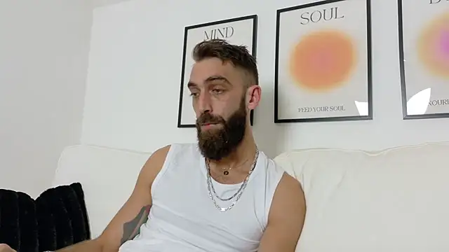 Snapshot of DaWoD030 chatting on 10-18-25, 05:03 DaWoD030 online show from 10-18-25, 05:03