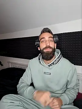 Snapshot of DaWoD030 chatting on 11-09-25, 06:33 DaWoD030 online show from 11-09-25, 06:33