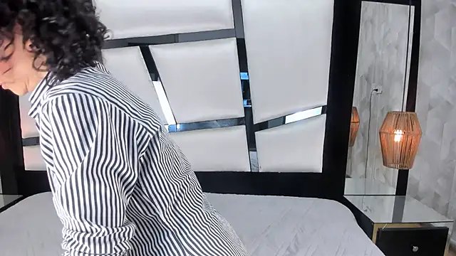 AriannaRussell  online show from 03-20-25, 01:37