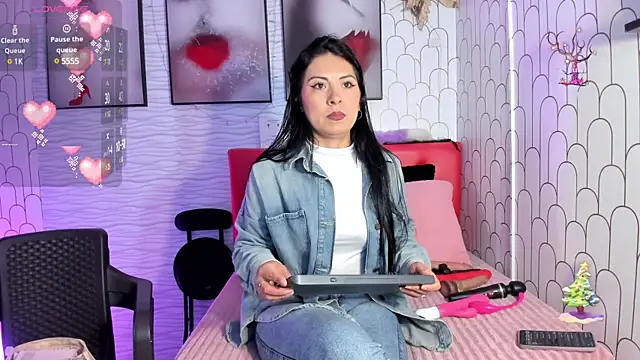 Ella Rousse online show from 01-06-25, 02:03