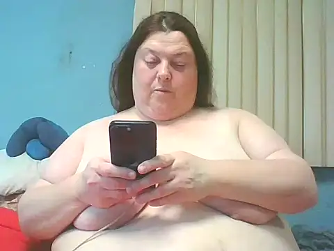 Honeybee2025 online show from 02-10-25, 07:49