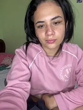 Leyna Kenet online show from 01-07-25, 10:52