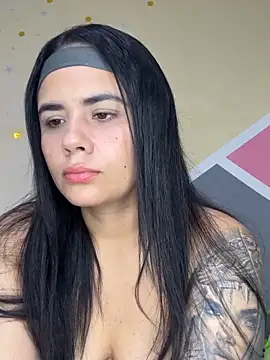 Snapshot of Leyna_Kenet chatting on 05-31-26, 07:15 Leyna Kenet online show from 05-31-26, 07:15