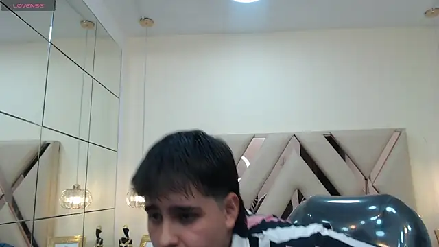 Snapshot of AndrewPherson chatting on 01-29-25, 07:00 AndrewPherson online show from 01-29-25, 07:00