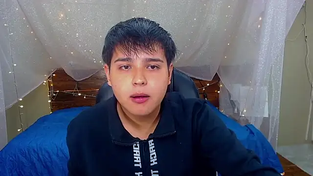 Snapshot of AndrewPherson chatting on 02-21-25, 12:28 AndrewPherson online show from 02-21-25, 12:28