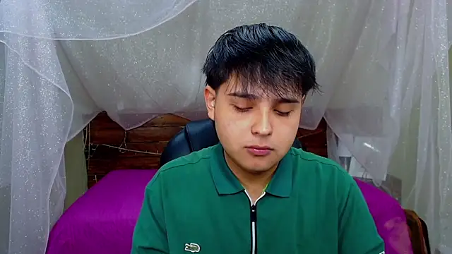 Snapshot of AndrewPherson chatting on 03-12-25, 12:15 AndrewPherson online show from 03-12-25, 12:15