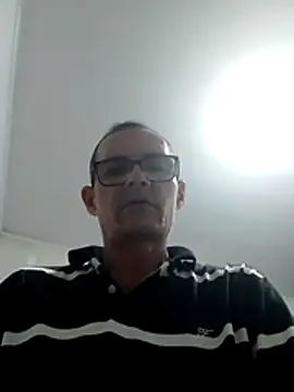 Snapshot of Lucianoonline chatting on 01-18-26, 09:29 Lucianoonline online show from 01-18-26, 09:29