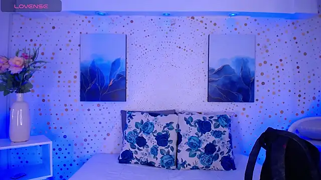 Aniie Doll online show from 02-13-26, 08:27