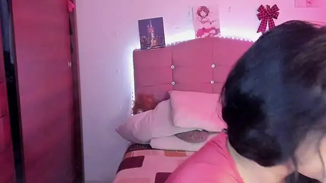 Snapshot of male_couper chatting on 12-05-24, 06:11 male couper online show from 12-05-24, 06:11