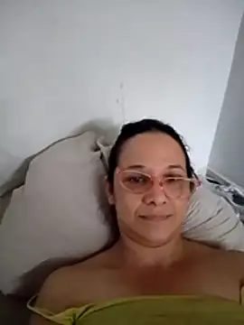 nicolle milf1978 online show from 06-25-26, 12:20
