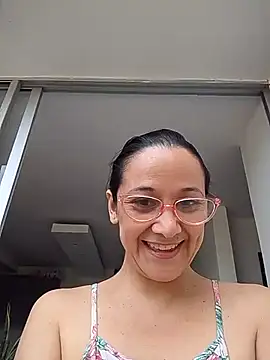 nicolle milf1978 online show from 06-26-26, 02:43