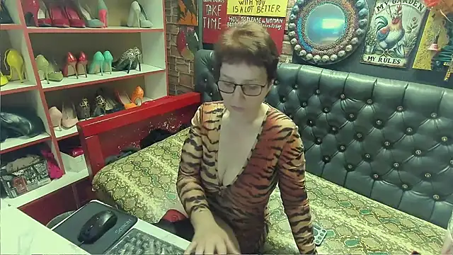 Lily4yourfun online show from 05-02-26, 06:07