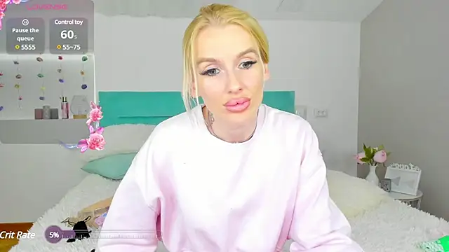 Lana kitty   online show from 01-02-25, 03:05