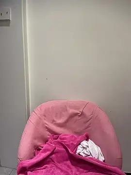 Selenaaaaa- online show from 03-08-26, 04:38