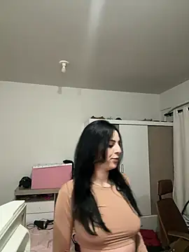 Morguisssz online show from 05-05-26, 02:41