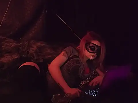 Snapshot of anonymouszN chatting on 12-22-24, 10:15 anonymouszN online show from 12-22-24, 10:15