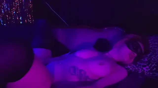 Snapshot of anonymouszN chatting on 12-25-24, 01:31 anonymouszN online show from 12-25-24, 01:31