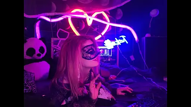 Snapshot of anonymouszN chatting on 01-28-25, 12:47 anonymouszN online show from 01-28-25, 12:47