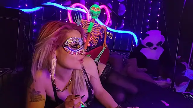 Snapshot of anonymouszN chatting on 09-14-25, 08:08 anonymouszN online show from 09-14-25, 08:08