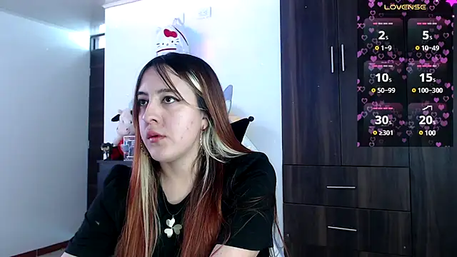 SarahXRusso online show from 12-18-24, 02:49