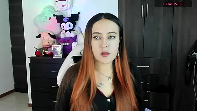 SarahXRusso online show from 03-03-25, 02:04