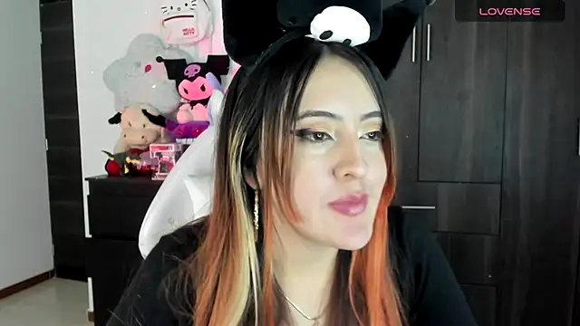 SarahXRusso online show from 03-04-25, 06:26