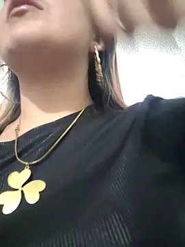 SarahXRusso online show from 03-11-25, 12:44