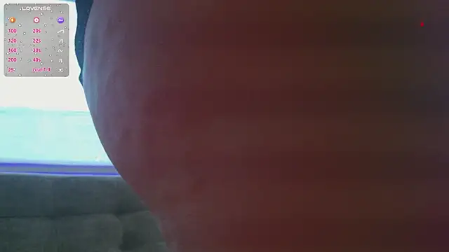 Snapshot of Little_maeve chatting on 09-25-25, 10:35 Little maeve online show from 09-25-25, 10:35