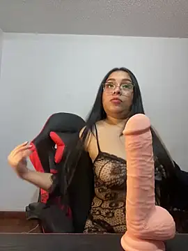 Alice taylor1  online show from 02-05-25, 04:48