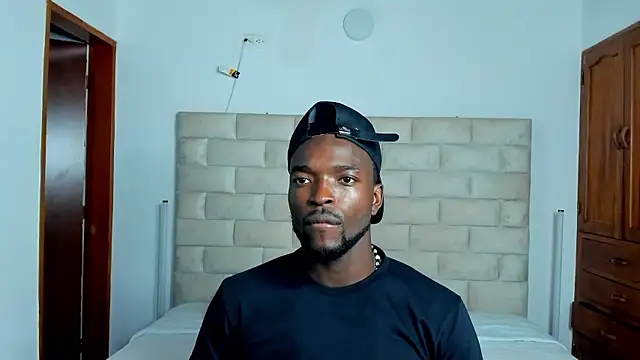 Dylan Taylor online show from 01-18-26, 07:28