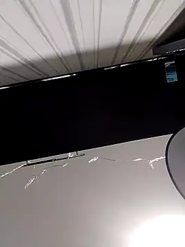 Lorrain Dorrie online show from 12-18-25, 06:41