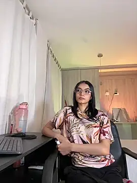 AnabelWolf online show from 12-13-24, 11:28