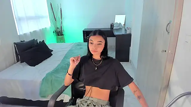 AnabelWolf online show from 01-10-25, 09:53