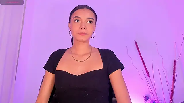 AnabelWolf online show from 02-25-25, 08:41