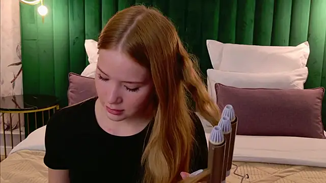 MichelleReid online show from 09-24-25, 03:10