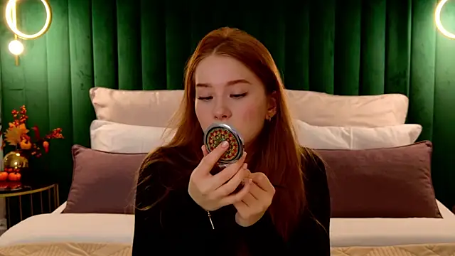 MichelleReid online show from 11-05-25, 03:06