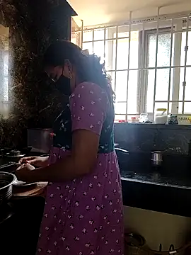 Snapshot of Tamil_Shalini_Lustyy chatting on 03-26-26, 04:07 Tamil Shalini Lustyy online show from 03-26-26, 04:07