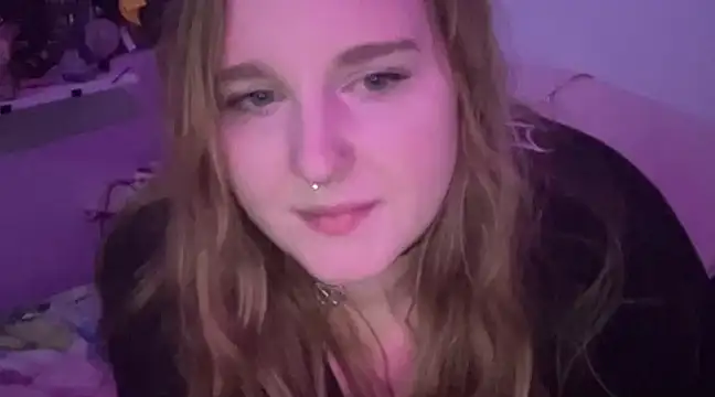 Snapshot of thickgingergoddess chatting on 12-16-24, 05:06 thickgingergoddess online show from 12-16-24, 05:06