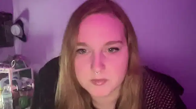 Snapshot of thickgingergoddess chatting on 12-22-24, 02:06 thickgingergoddess online show from 12-22-24, 02:06