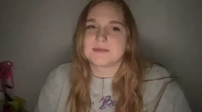 Snapshot of thickgingergoddess chatting on 12-23-24, 05:28 thickgingergoddess online show from 12-23-24, 05:28