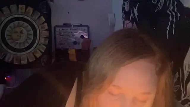 Snapshot of thickgingergoddess chatting on 01-19-25, 02:25 thickgingergoddess online show from 01-19-25, 02:25