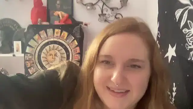 Snapshot of thickgingergoddess chatting on 01-25-25, 07:28 thickgingergoddess online show from 01-25-25, 07:28
