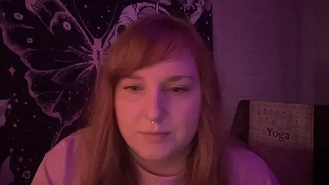 Snapshot of thickgingergoddess chatting on 02-21-25, 11:10 thickgingergoddess online show from 02-21-25, 11:10