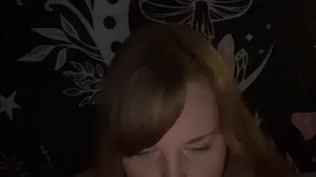 Snapshot of thickgingergoddess chatting on 02-27-25, 04:09 thickgingergoddess online show from 02-27-25, 04:09