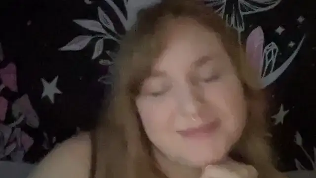 Snapshot of thickgingergoddess chatting on 02-27-25, 10:09 thickgingergoddess online show from 02-27-25, 10:09